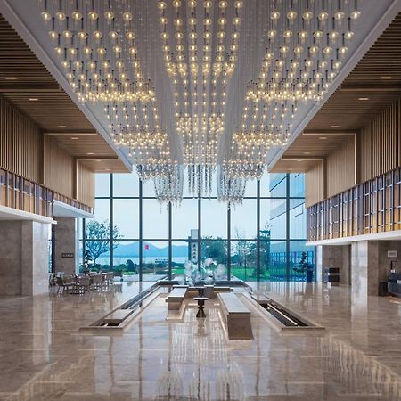 Xuzhou Marriott Hotel Lakeview Extérieur photo