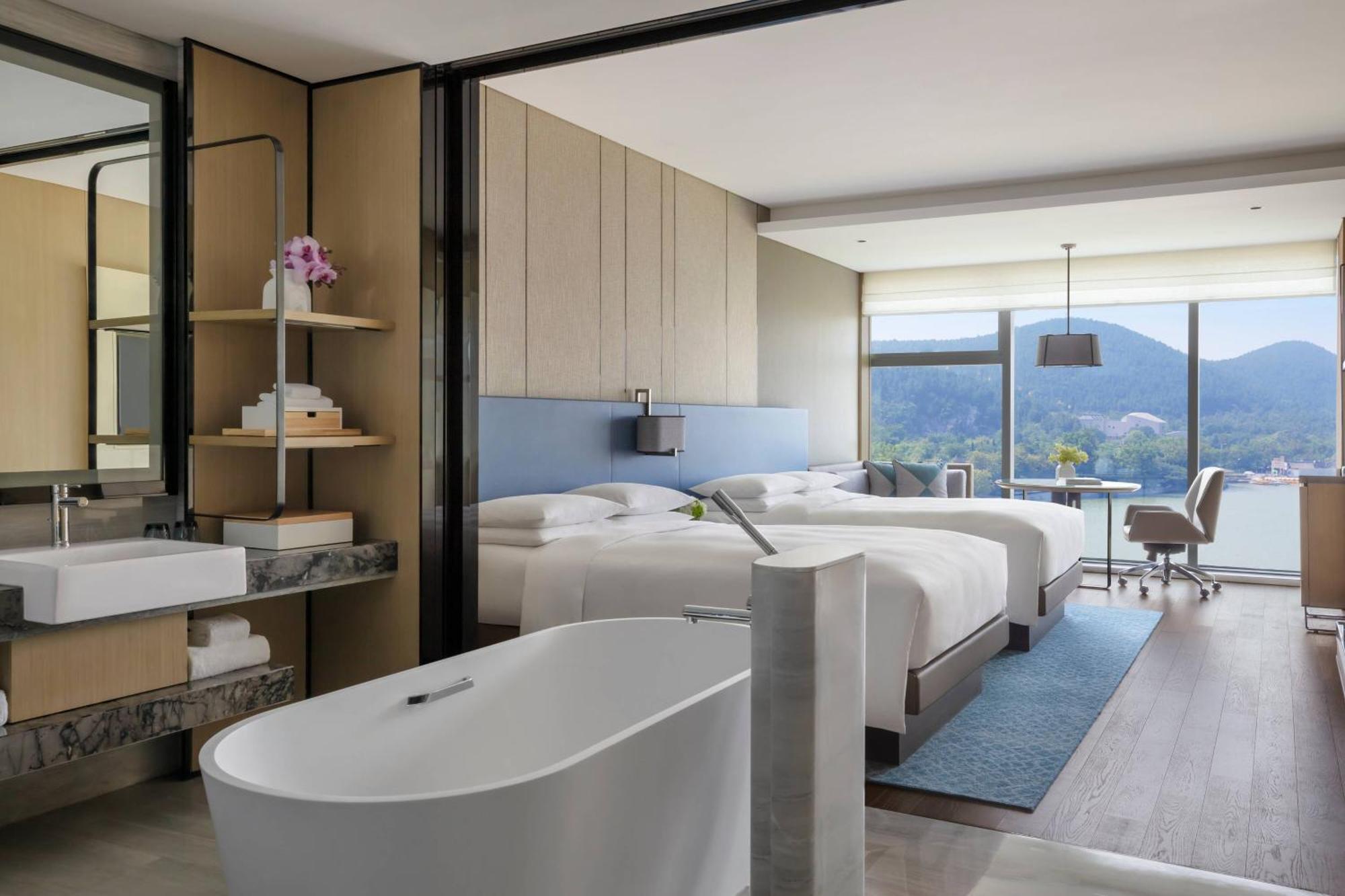 Xuzhou Marriott Hotel Lakeview Extérieur photo